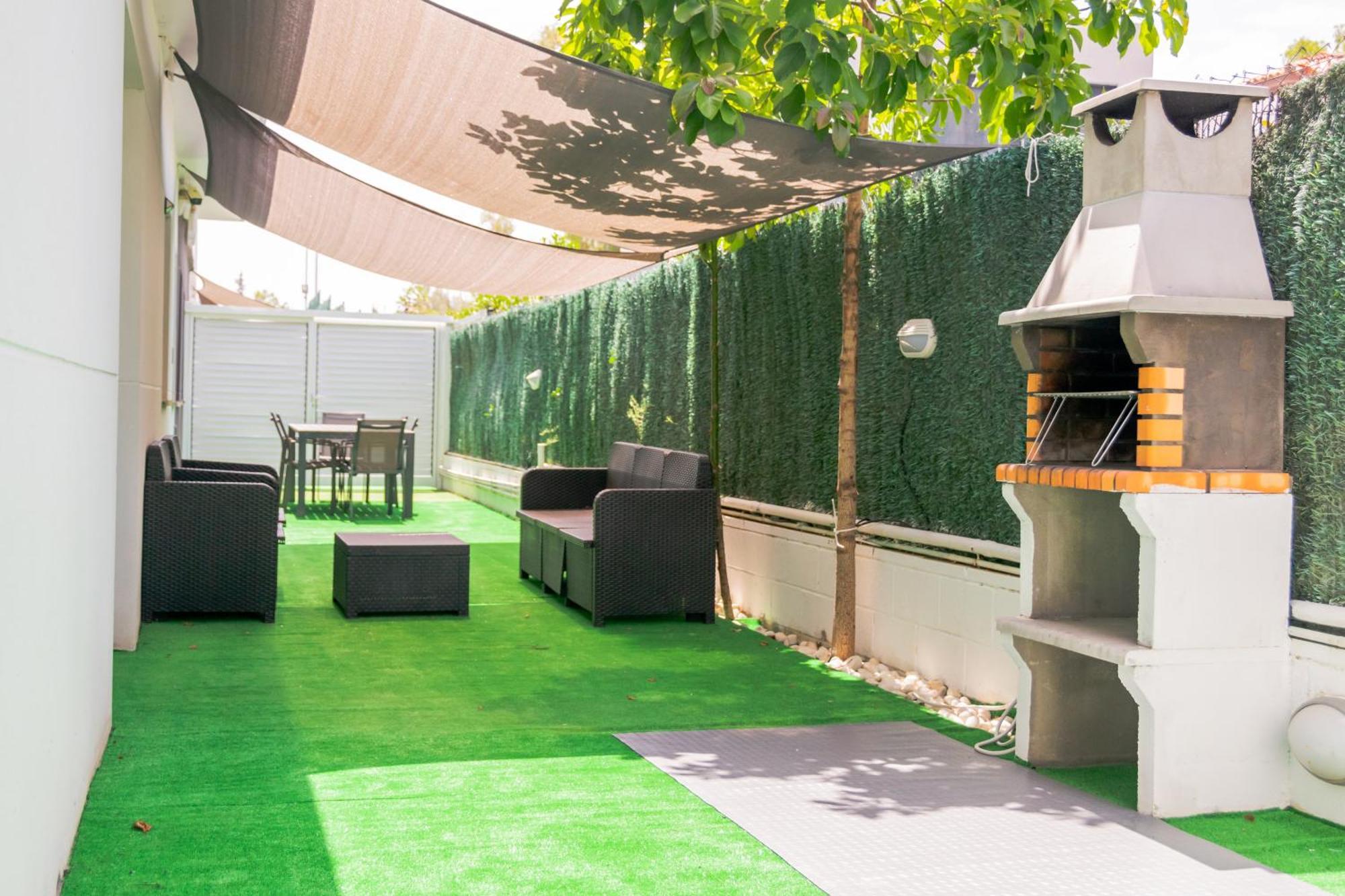 Luxurious Villa Marly II 卡斯特尔德费尔斯 外观 照片